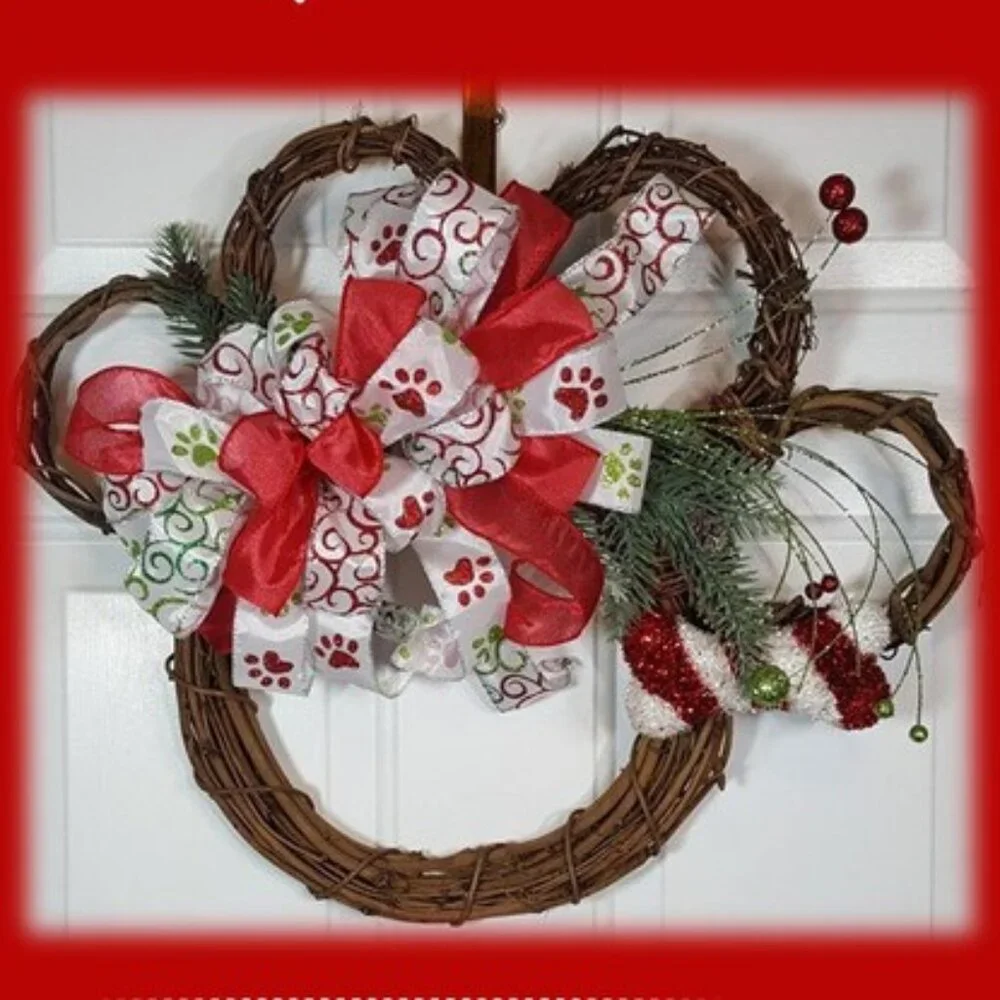 Holiday Dog Wreath, Holiday Dog Paw Wreath, Christmas Grapevine Dog Wreath
